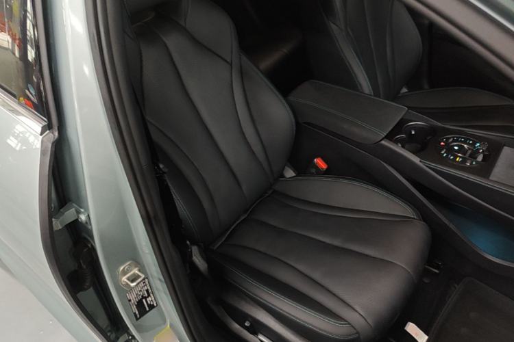 Used BYD Seal 06 New Energy 2025 DM-i Smart Drive 120KM Deluxe Model Right Front Seat