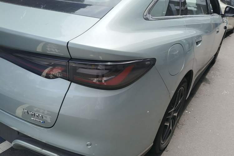 Used BYD Seal 06 New Energy 2025 EV 545KM Flagship Edition Right Rear Taillight