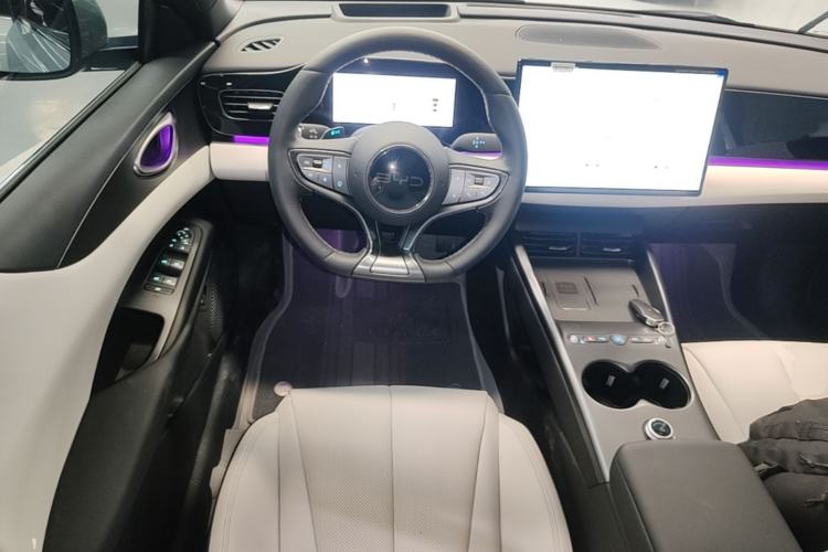 Used BYD Seal 06 New Energy 2025 EV 545KM Flagship Edition Steering Wheel