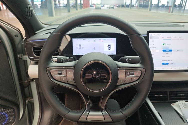 Used BYD Seal 06 New Energy 2025 EV 545KM Premium Edition Steering Wheel