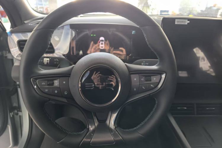 Used BYD Seal 06 New Energy 2025 EV 545KM Flagship Edition Steering Wheel
