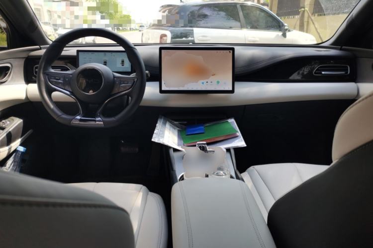 Used BYD Seal 06 New Energy 2025 DM-i Smart Drive 80KM Luxury Model Center Console