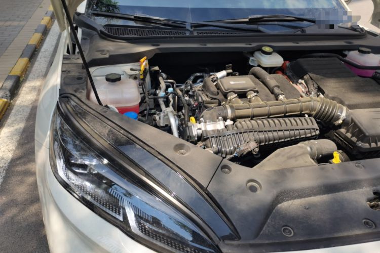 Used BYD Seal 06 New Energy 2025 DM-i Smart Drive 80KM Luxury Model Engine Bay Right