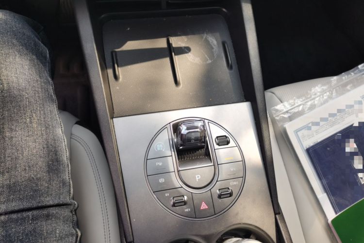 Used BYD Seal 06 New Energy 2025 DM-i Smart Drive 80KM Luxury Model Gear Lever