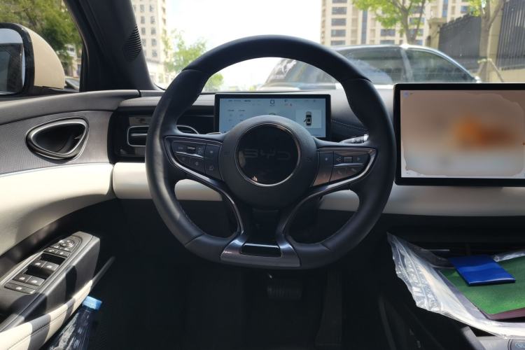 Used BYD Seal 06 New Energy 2025 DM-i Smart Drive 80KM Luxury Model Steering Wheel