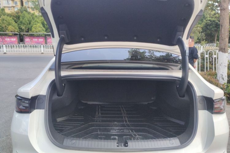 Used BYD Seal 06 New Energy 2025 EV 545KM Premium Edition Trunk