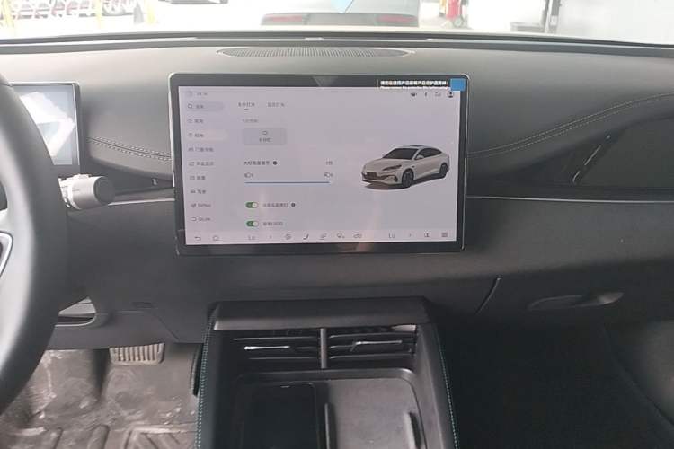 Used BYD Seal 06 New Energy 2025 DM-i Smart Drive 120KM Deluxe Model Audio And AC Panel