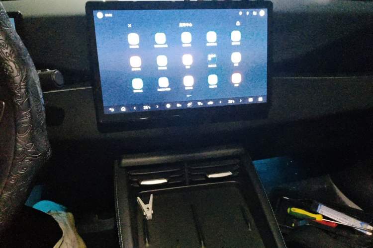 Used BYD Seal 06 New Energy 2025 DM-i Smart Drive 80KM Prestige Model Audio And AC Panel