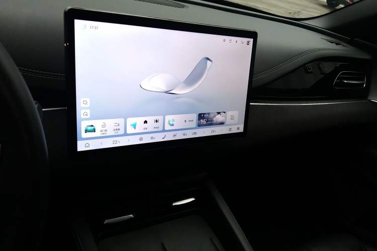 Used BYD Seal 06 New Energy 2025 DM-i Smart Drive 120KM Deluxe Model Audio And AC Panel