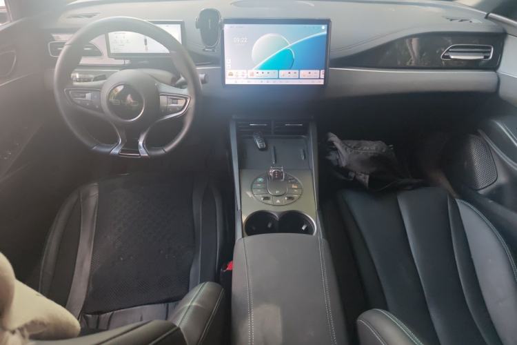 Used BYD Seal 06 New Energy 2025 DM-i Smart Drive 80KM Luxury Model Center Console