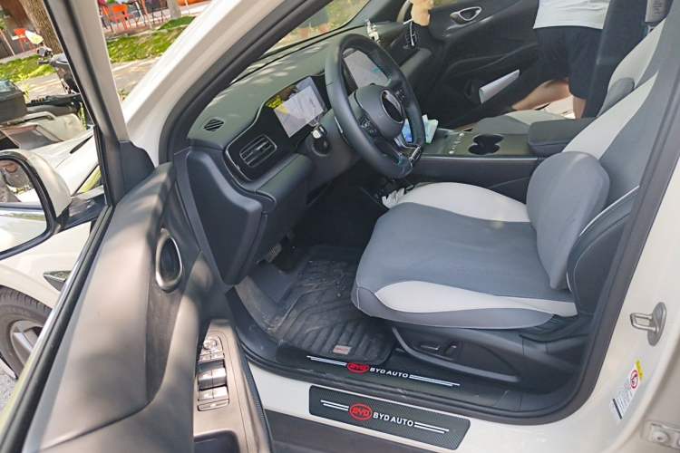 Used BYD Seal 06 New Energy 2025 EV 470KM Prestige Edition Driver Seat