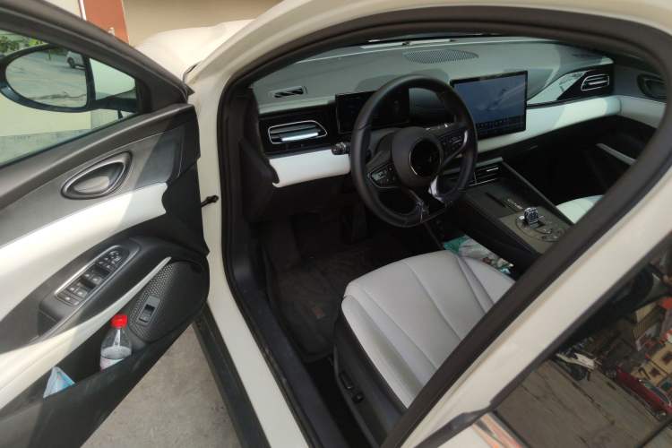 Used BYD Seal 06 New Energy 2025 DM-i Smart Drive 80KM Prestige Model Driver Seat