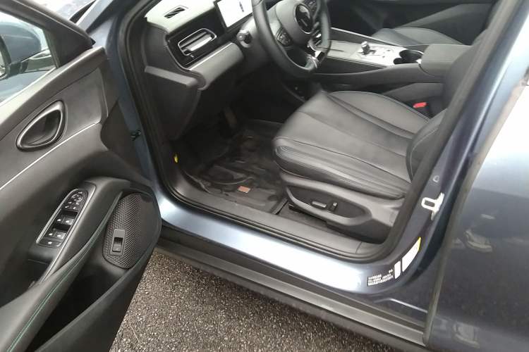 Used BYD Seal 06 New Energy 2025 DM-i Smart Drive 120KM Deluxe Model Driver Seat