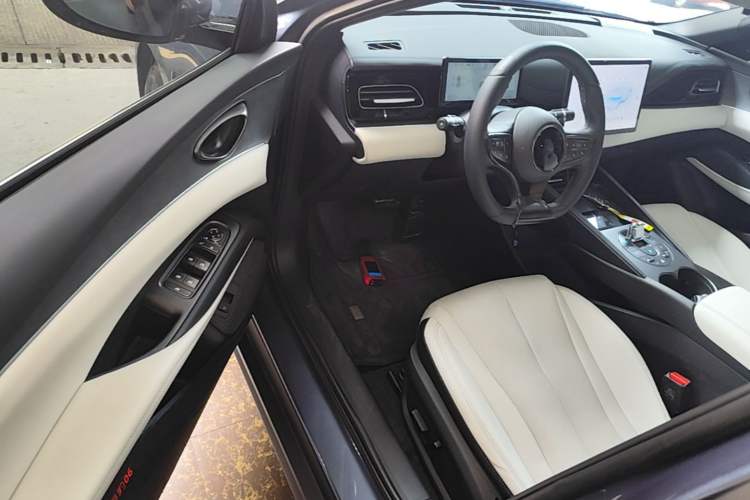 Used BYD Seal 06 New Energy 2025 DM-i Smart Drive 120KM Prestige Model Driver Seat
