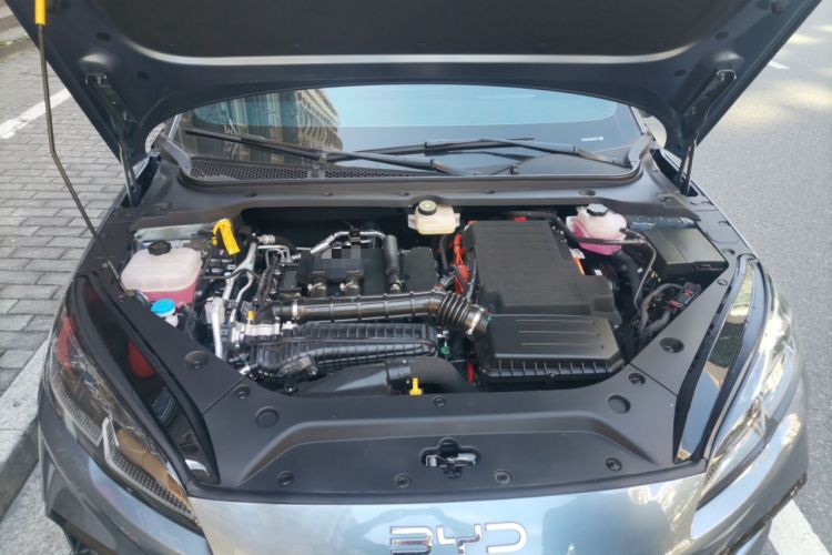 Used BYD Seal 06 New Energy 2025 DM-i Smart Drive 80KM Luxury Model Engine Bay