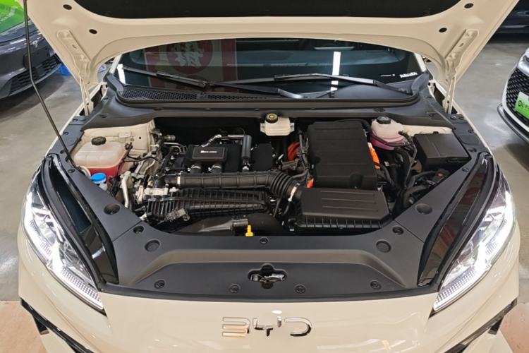 Used BYD Seal 06 New Energy 2025 DM-i Intelligent Drive 120KM Flagship Model Engine Bay