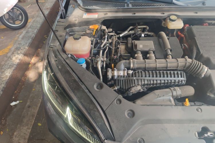 Used BYD Seal 06 New Energy 2025 DM-i Smart Drive 80KM Luxury Model Engine Bay Right