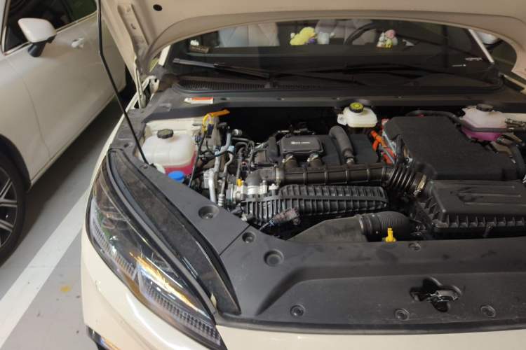 Used BYD Seal 06 New Energy 2025 DM-i Smart Drive 80KM Prestige Model Engine Bay Right