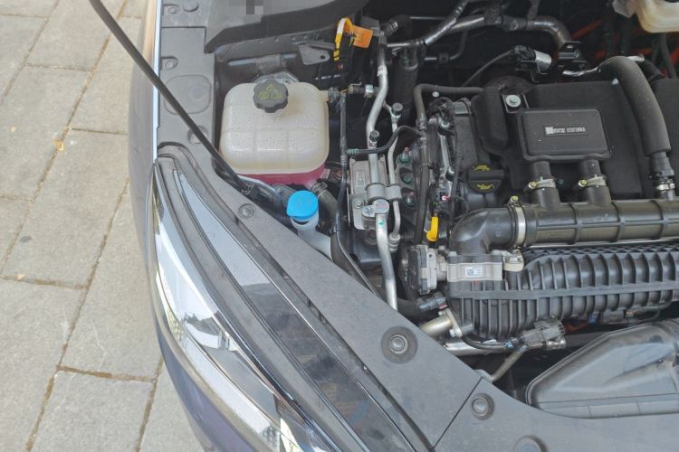 Used BYD Seal 06 New Energy 2025 DM-i Smart Drive 80KM Luxury Model Engine Bay Right