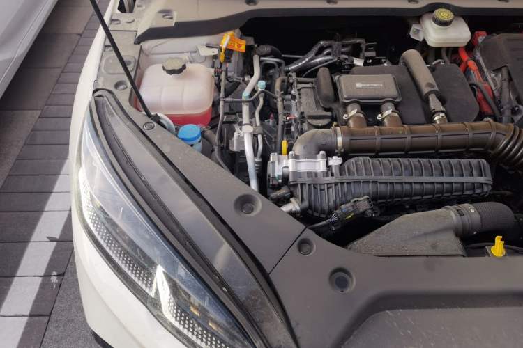 Used BYD Seal 06 New Energy 2025 DM-i Smart Drive 80KM Luxury Model Engine Bay Right