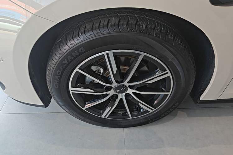 Used BYD Seal 06 New Energy 2025 DM-i Smart Drive 120KM Prestige Model Exterior 4