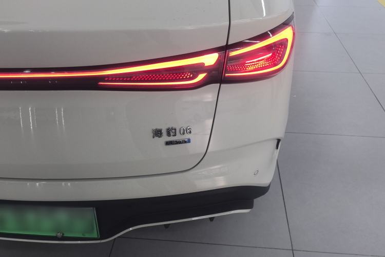 Used BYD Seal 06 New Energy 2025 DM-i Smart Drive 120KM Deluxe Model Exterior 6