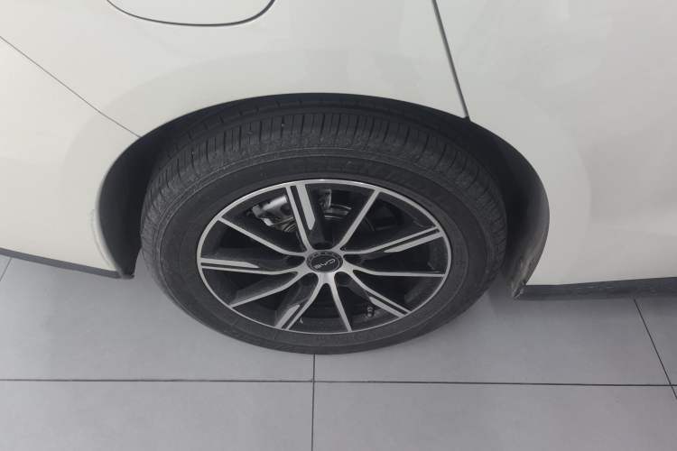 Used BYD Seal 06 New Energy 2025 DM-i Smart Drive 120KM Deluxe Model Exterior 8