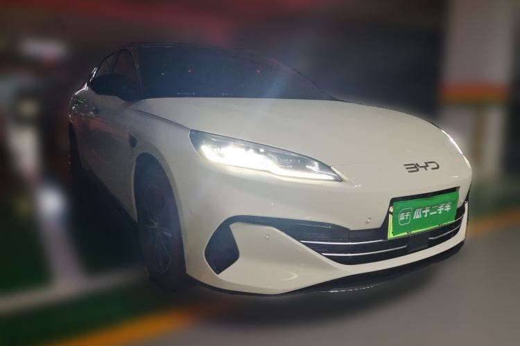 Used BYD Seal 06 New Energy 2025 DM-i Smart Drive 80KM Prestige Model Front Right 45 Deg