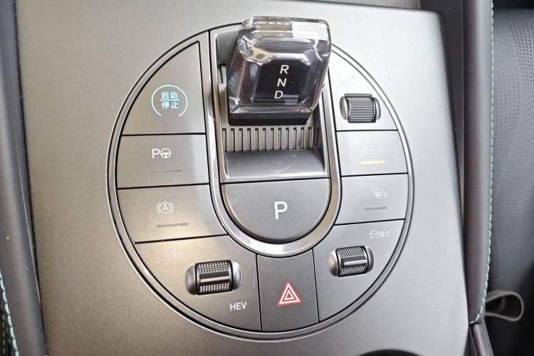 Used BYD Seal 06 New Energy 2025 DM-i Smart Drive 120KM Deluxe Model Gear Lever