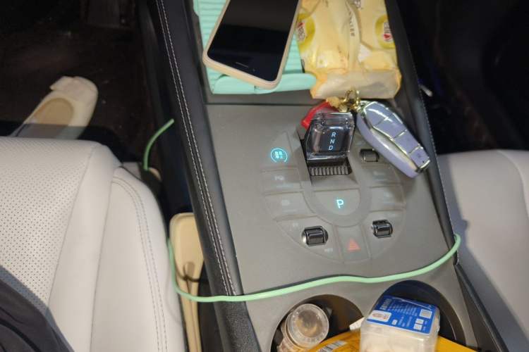 Used BYD Seal 06 New Energy 2025 DM-i Smart Drive 80KM Prestige Model Gear Lever