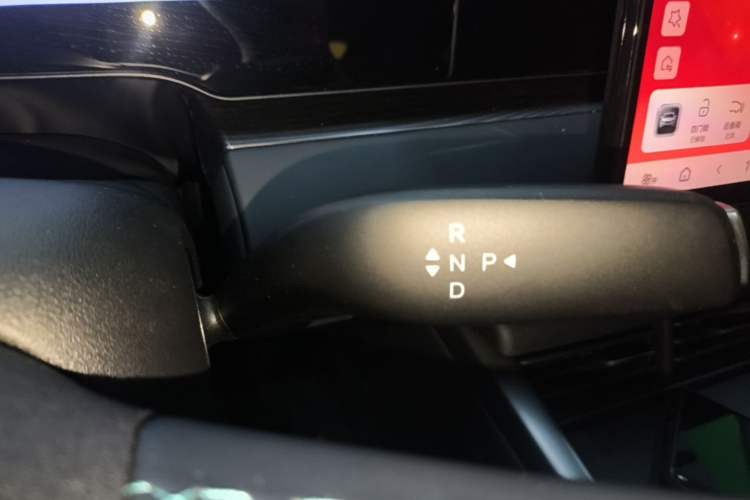 Used BYD Seal 06 New Energy 2025 EV 545KM Premium Edition Gear Lever