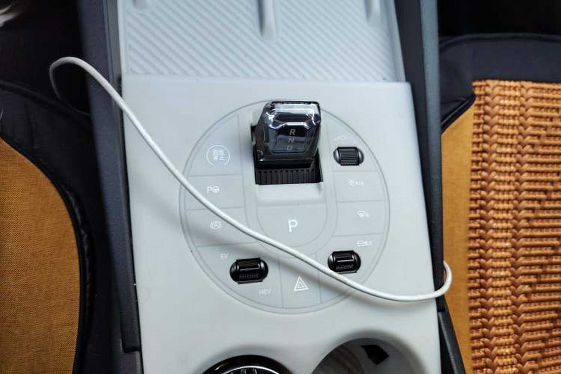 Used BYD Seal 06 New Energy 2025 DM-i Smart Drive 80KM Luxury Model Gear Lever