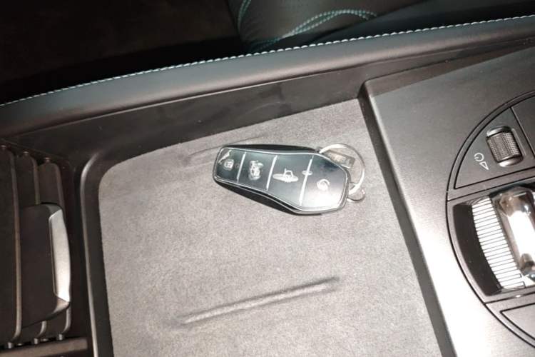 Used BYD Seal 06 New Energy 2025 DM-i Intelligent Drive 120KM Flagship Model Interior 1