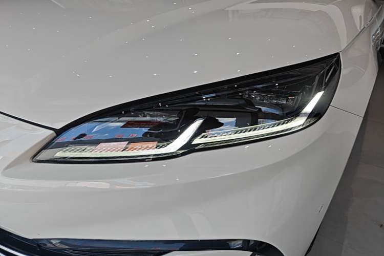 Used BYD Seal 06 New Energy 2025 DM-i Smart Drive 120KM Prestige Model Left Front Headlight