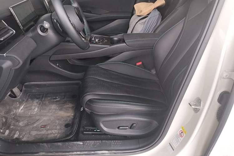 Used BYD Seal 06 New Energy 2025 DM-i Smart Drive 120KM Deluxe Model Left Front Seat
