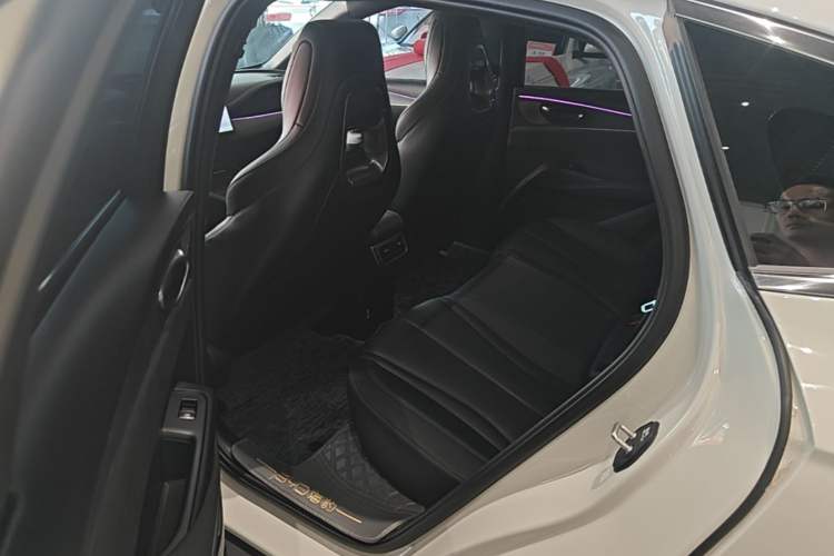 Used BYD Seal 06 New Energy 2025 DM-i Smart Drive 120KM Prestige Model Left Rear Seat