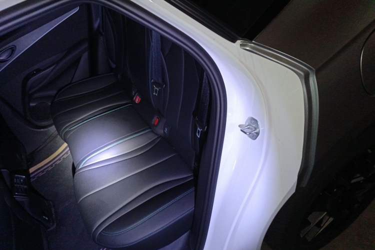 Used BYD Seal 06 New Energy 2025 DM-i Smart Drive 80KM Luxury Model Left Rear Seat