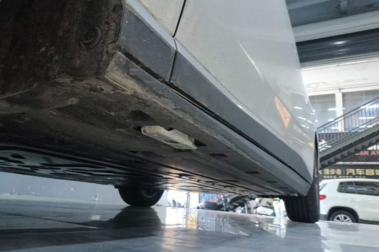 Used BYD Seal 06 New Energy 2025 EV 545KM Premium Edition Left Side Sill