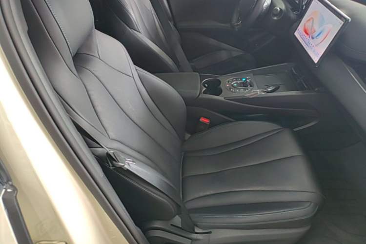 Used BYD Seal 06 New Energy 2025 DM-i Smart Drive 80KM Luxury Model Right Front Seat