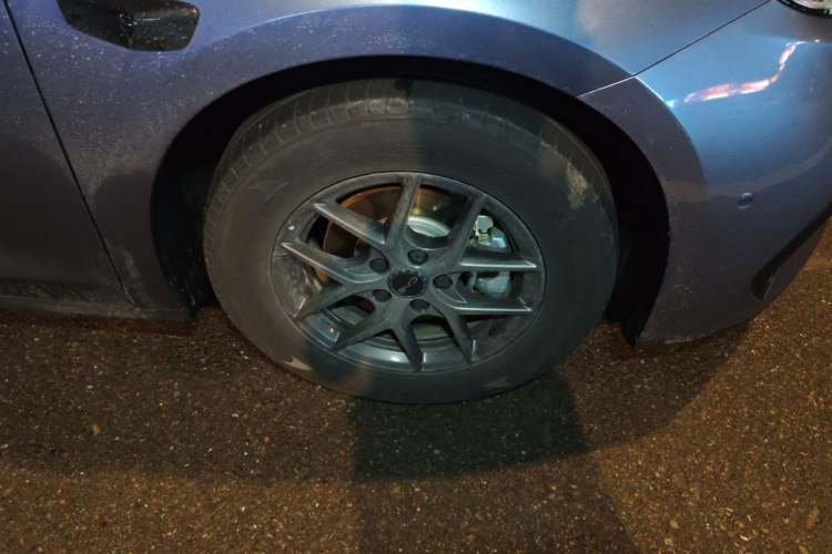 Used BYD Seal 06 New Energy 2025 DM-i Smart Drive 80KM Luxury Model Right Front Wheel Hub