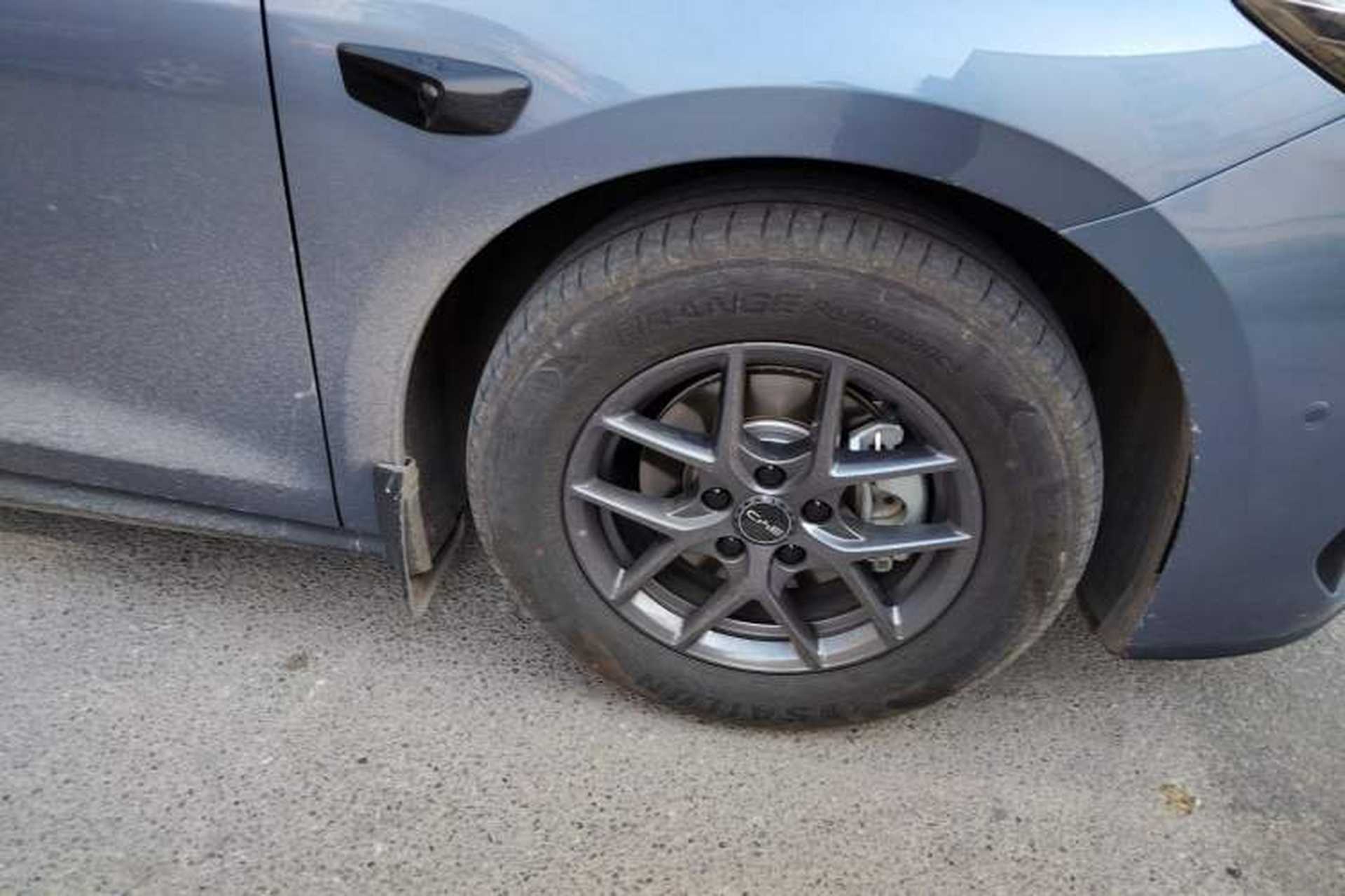 Used BYD Seal 06 New Energy 2025 DM-i Smart Drive 80KM Luxury Model Right Front Wheel Hub