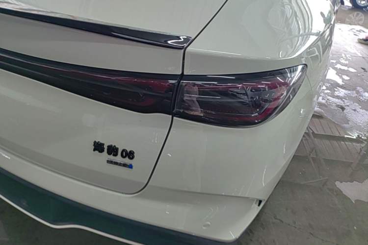 Used BYD Seal 06 New Energy 2025 DM-i Smart Drive 80KM Luxury Model Right Rear Taillight
