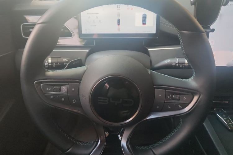 Used BYD Seal 06 New Energy 2025 DM-i Smart Drive 80KM Luxury Model Steering Wheel