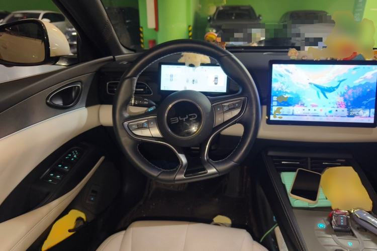 Used BYD Seal 06 New Energy 2025 DM-i Smart Drive 80KM Prestige Model Steering Wheel
