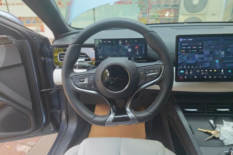 Used BYD Seal 06 New Energy 2025 DM-i Smart Drive 80KM Luxury Model Steering Wheel
