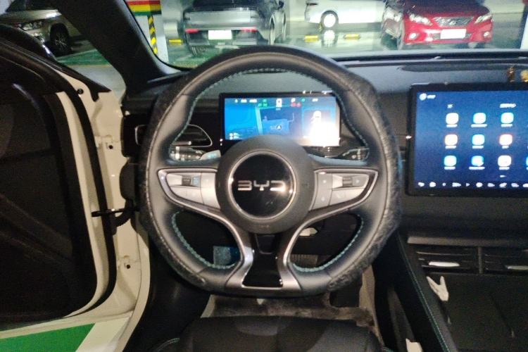 Used BYD Seal 06 New Energy 2025 DM-i Smart Drive 80KM Prestige Model Steering Wheel