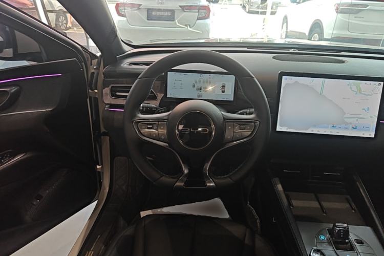 Used BYD Seal 06 New Energy 2025 DM-i Smart Drive 120KM Prestige Model Steering Wheel