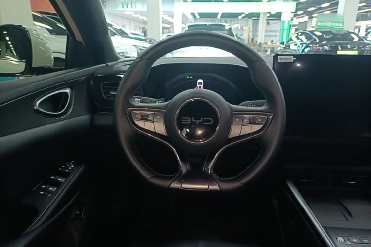 Used BYD Seal 06 New Energy 2025 EV 545KM Flagship Edition Steering Wheel
