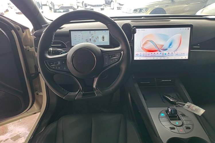 Used BYD Seal 06 New Energy 2025 DM-i Smart Drive 80KM Luxury Model Steering Wheel