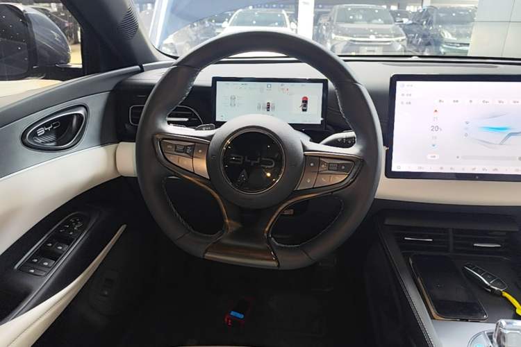 Used BYD Seal 06 New Energy 2025 DM-i Smart Drive 120KM Prestige Model Steering Wheel